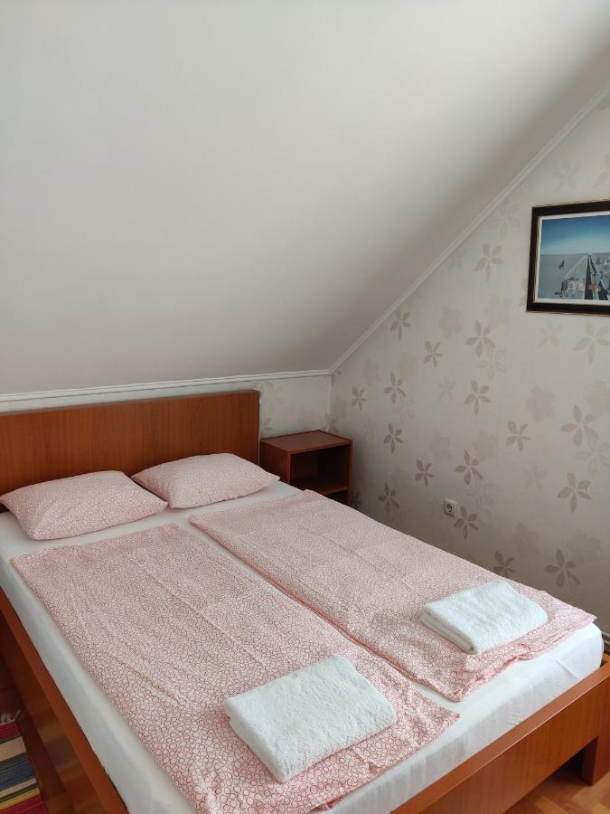 Fadora Apartman ティハニ エクステリア 写真